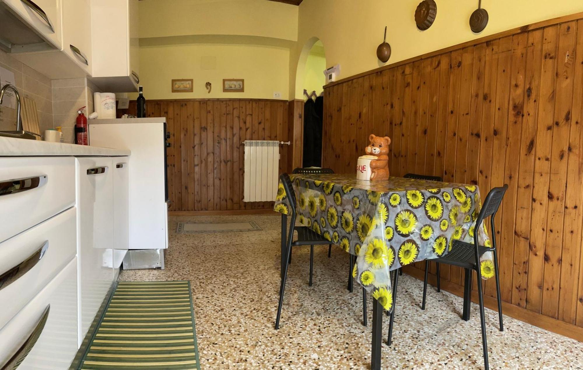 Al Campanile Centro Storico Ampio Luminoso E Panoramico Appartamento Trilocale Carsoli Bagian luar foto
